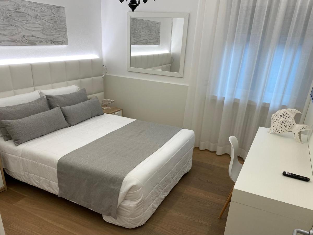 Appartamento Fronte Mare Villa Lory Lignano Sabbiadoro Exterior photo