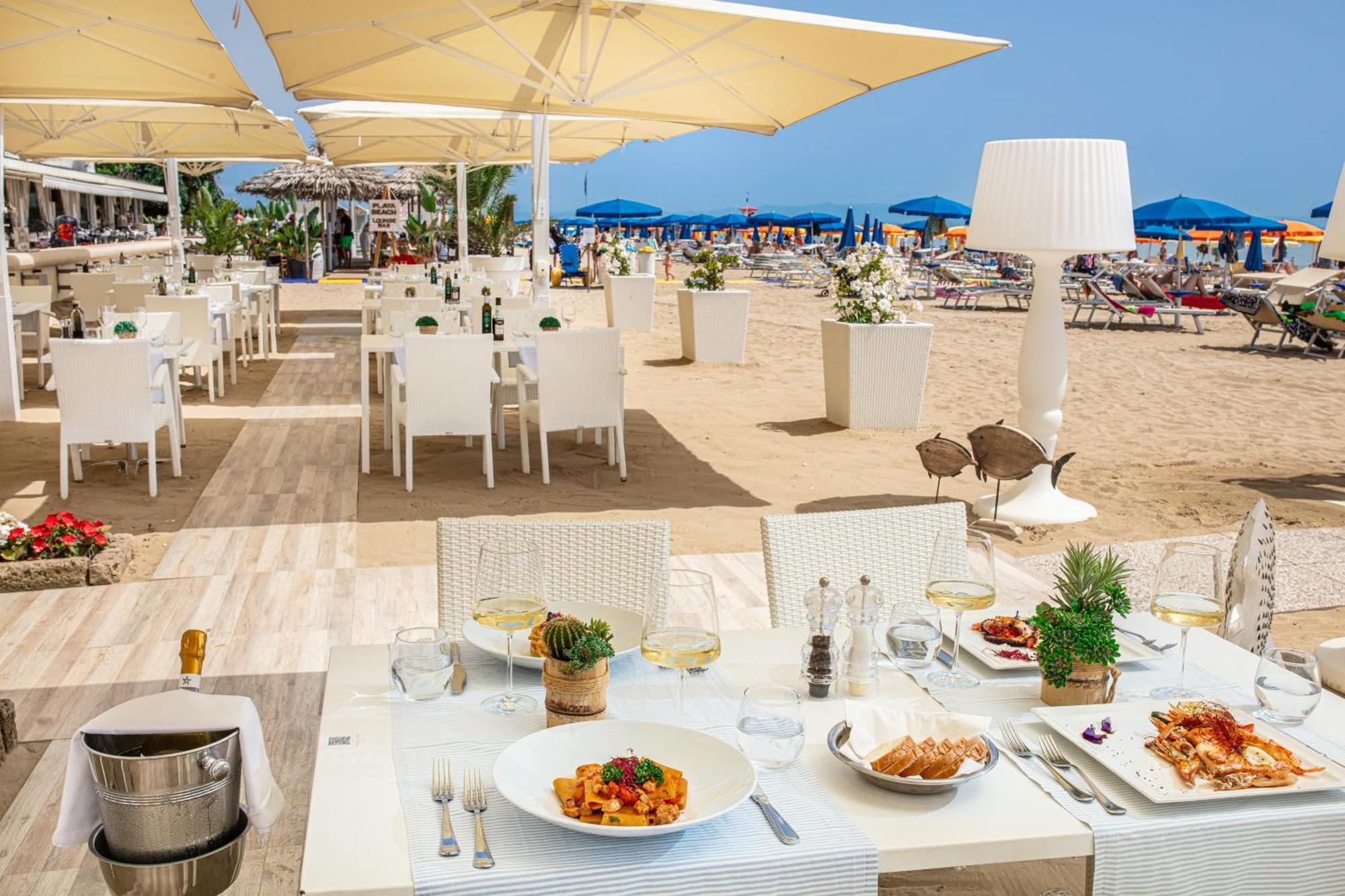 Appartamento Fronte Mare Villa Lory Lignano Sabbiadoro Exterior photo